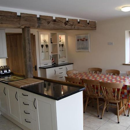 The Granary Self Catering Cottage Шрусбъри Екстериор снимка